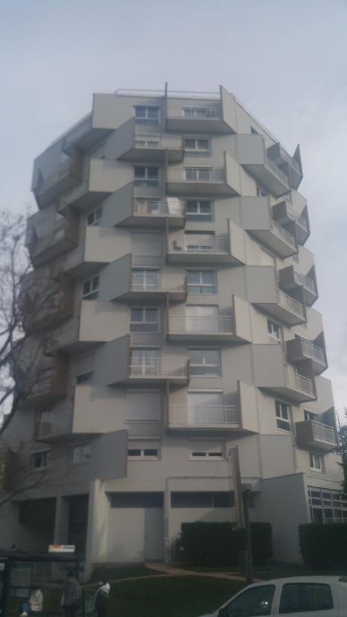 سانت إتيان Rond Point Studio Cosy Et Central Avec Balcon المظهر الخارجي الصورة